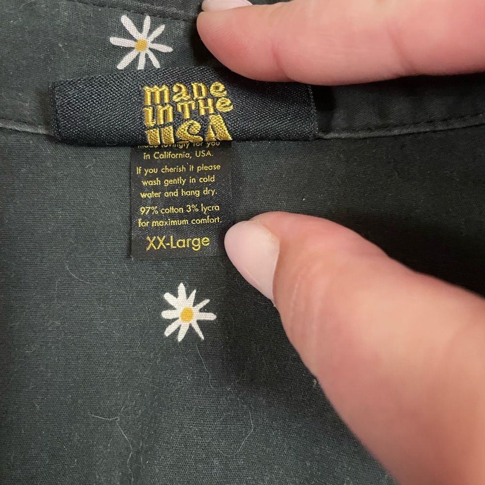 Nooworks x Band.do Daisy on Black XXL 2X Plus Size Button Down Top - Picture 3 of 5